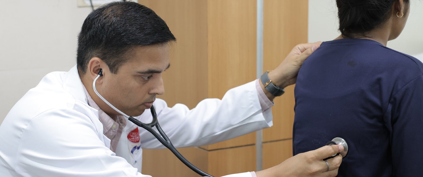 Dr Yash Khatod in consultation